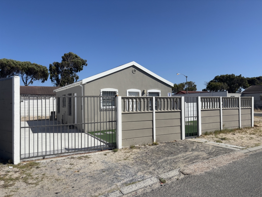 2 Bedroom Property for Sale in Rondevlei Park Western Cape